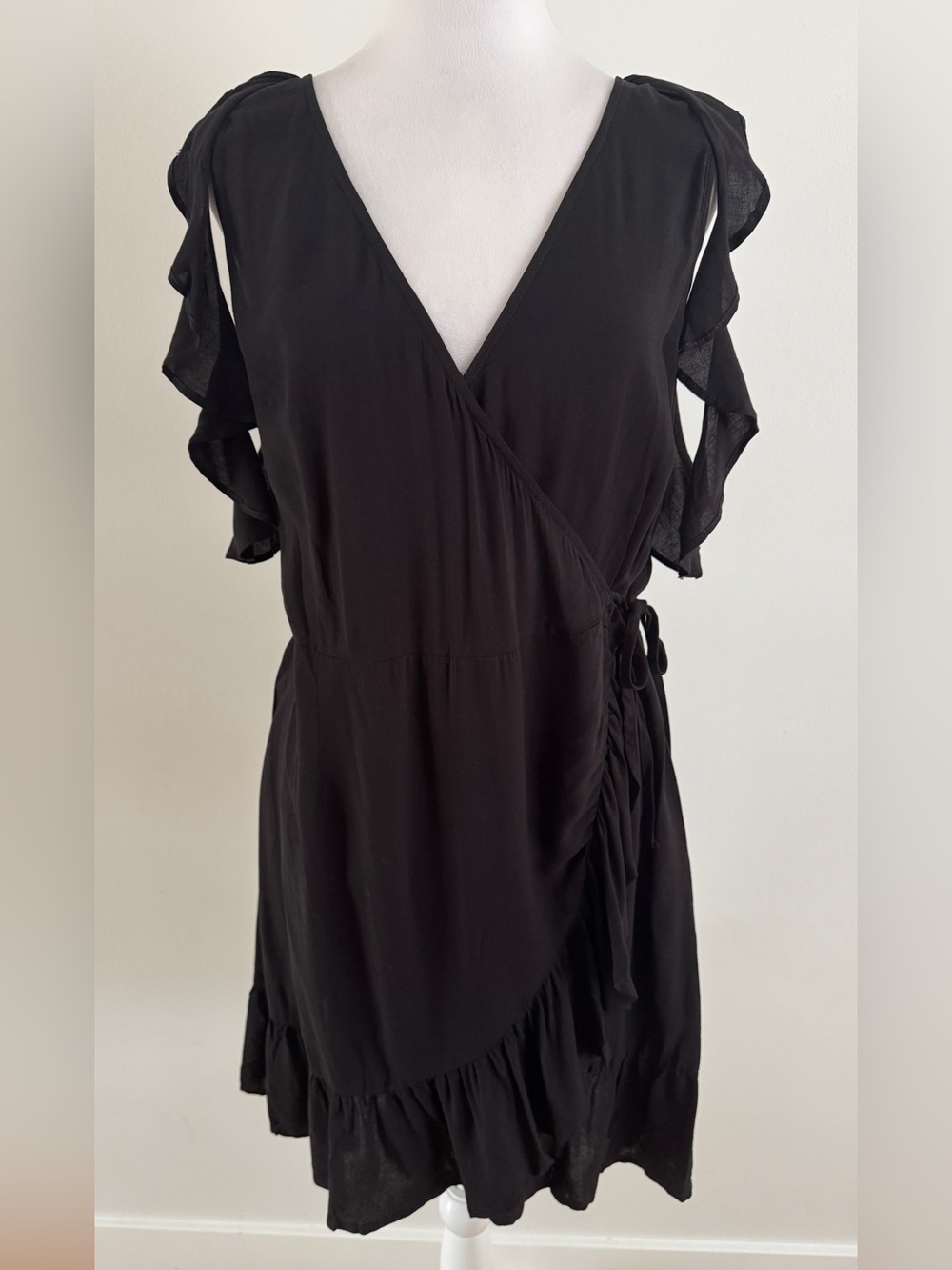 New! COTTON ON Woven Allycia Cold Shoulder Frill Black Wrap Dress medium
